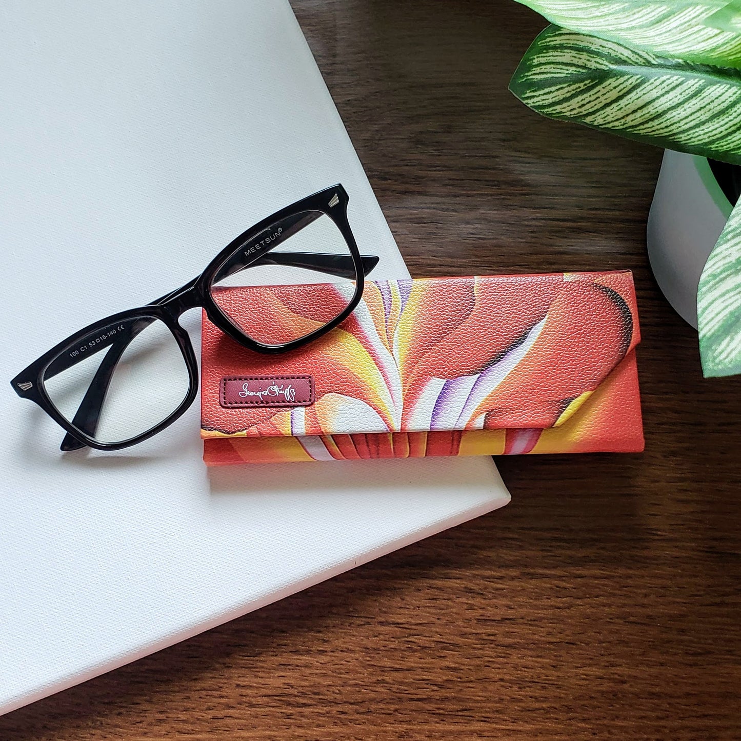 Georgia O'Keeffe Red Canna Eye/Sunglass Case