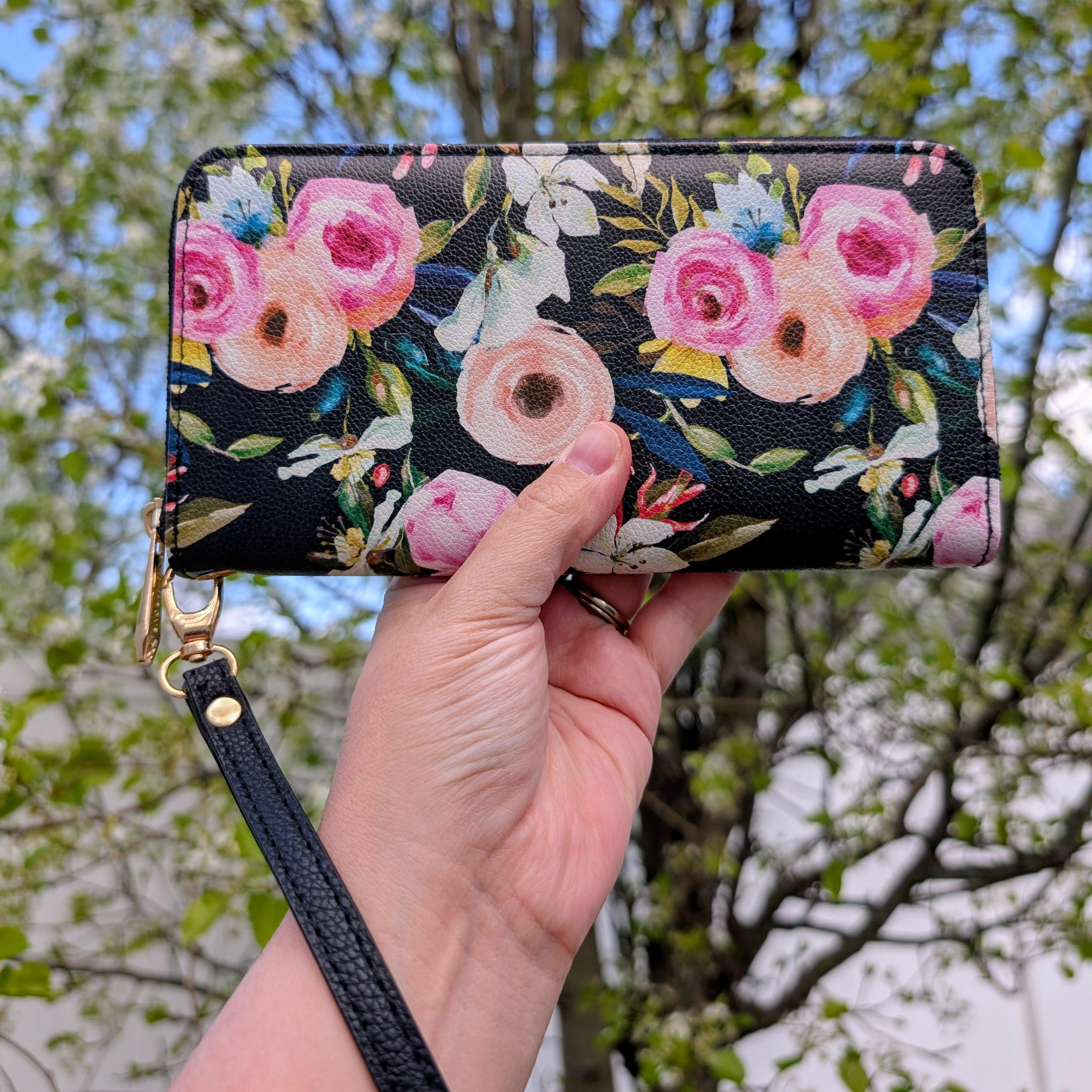 Floral on Black Wristlet – Monarque by Fig Design Group